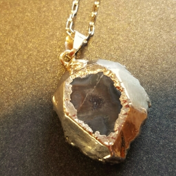 Purple Amethyst Druzy Crystal Silvertone Necklace - Picture 6 of 7